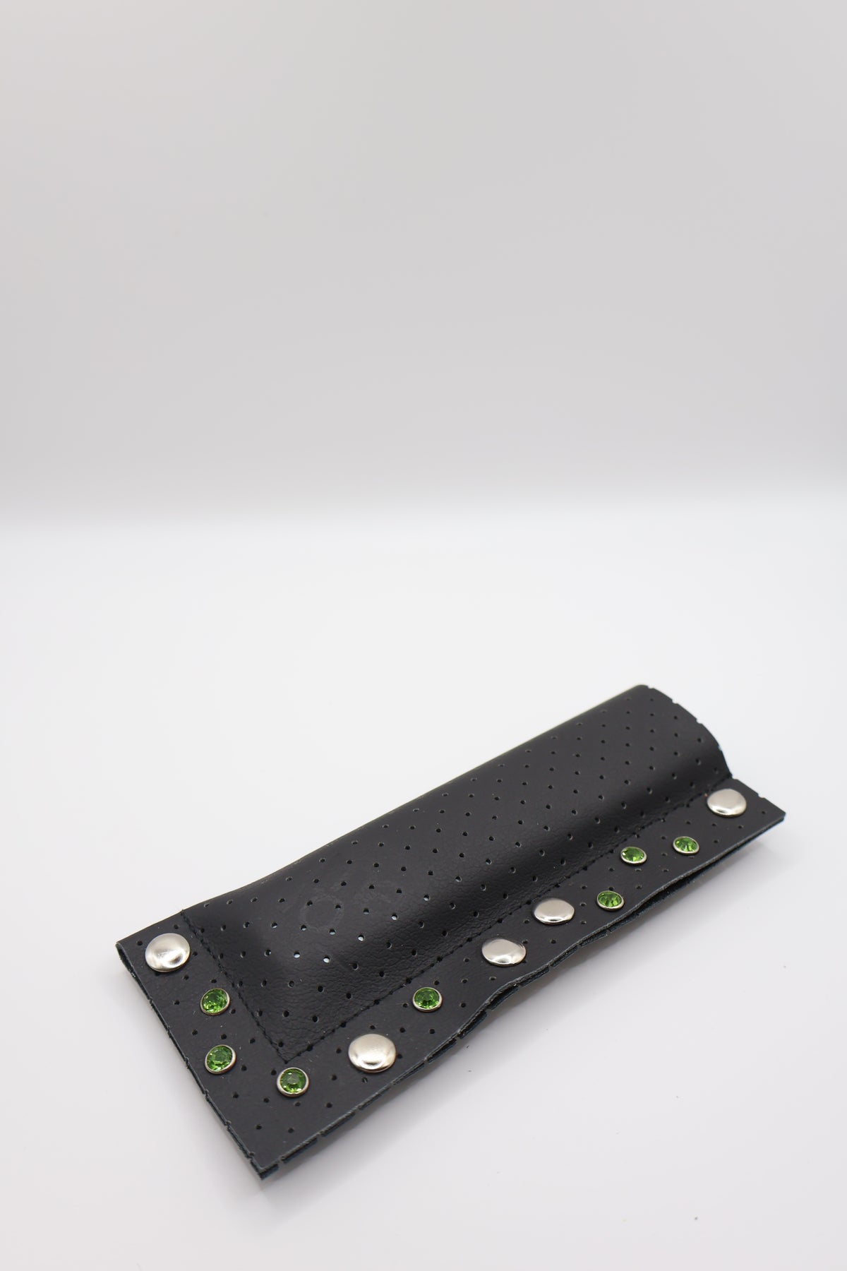 Black Crystal 02 handmade short leather case for IQOS ILUMA ONE, by WE ARE MARO, photo 2